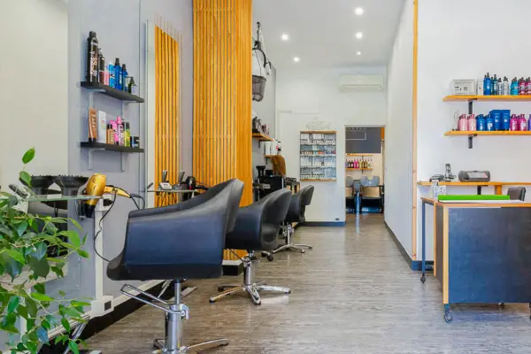 Salone di un attività di parrucchiera